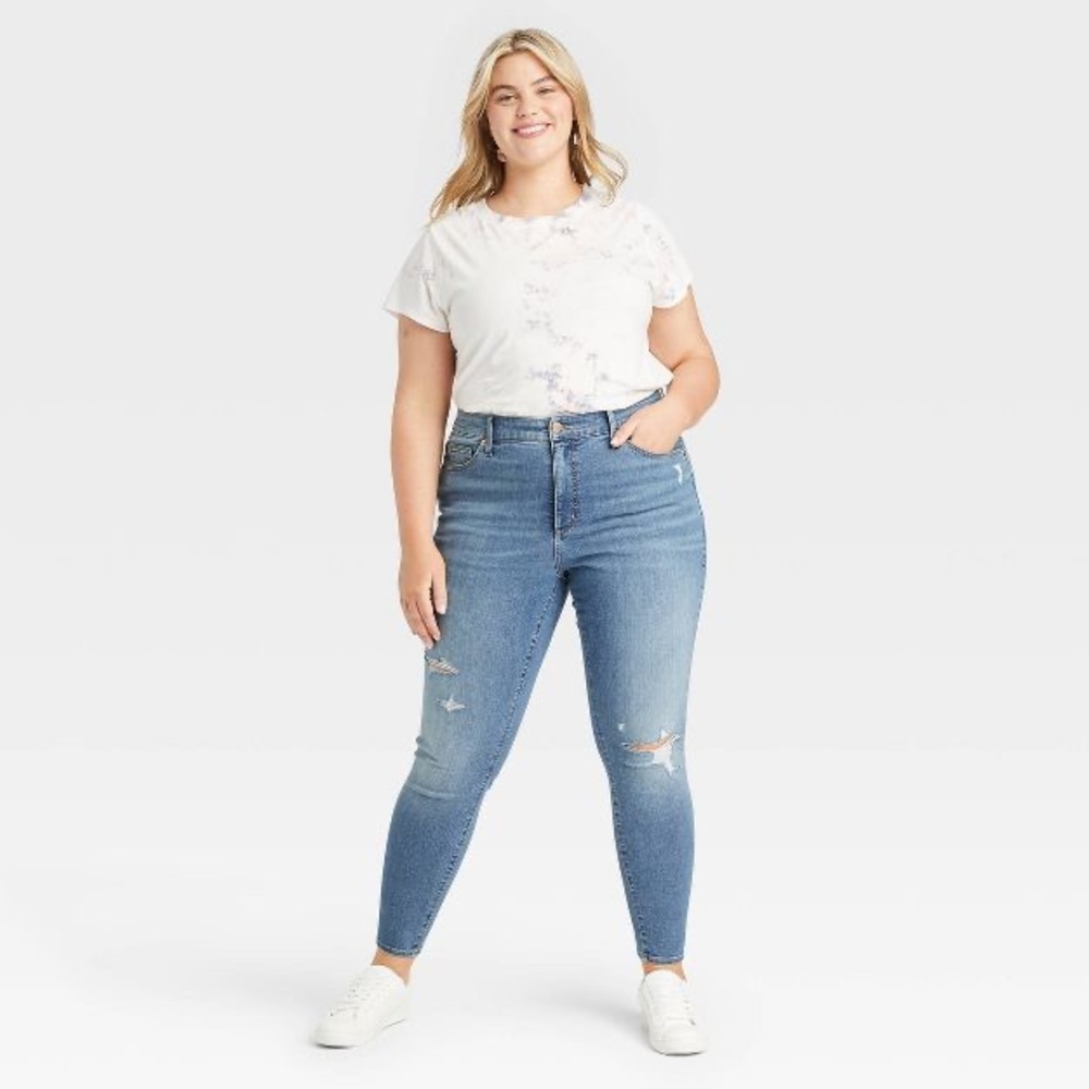Universal Thread High Rise Straight Crop Distressed Jeans Size 20 W